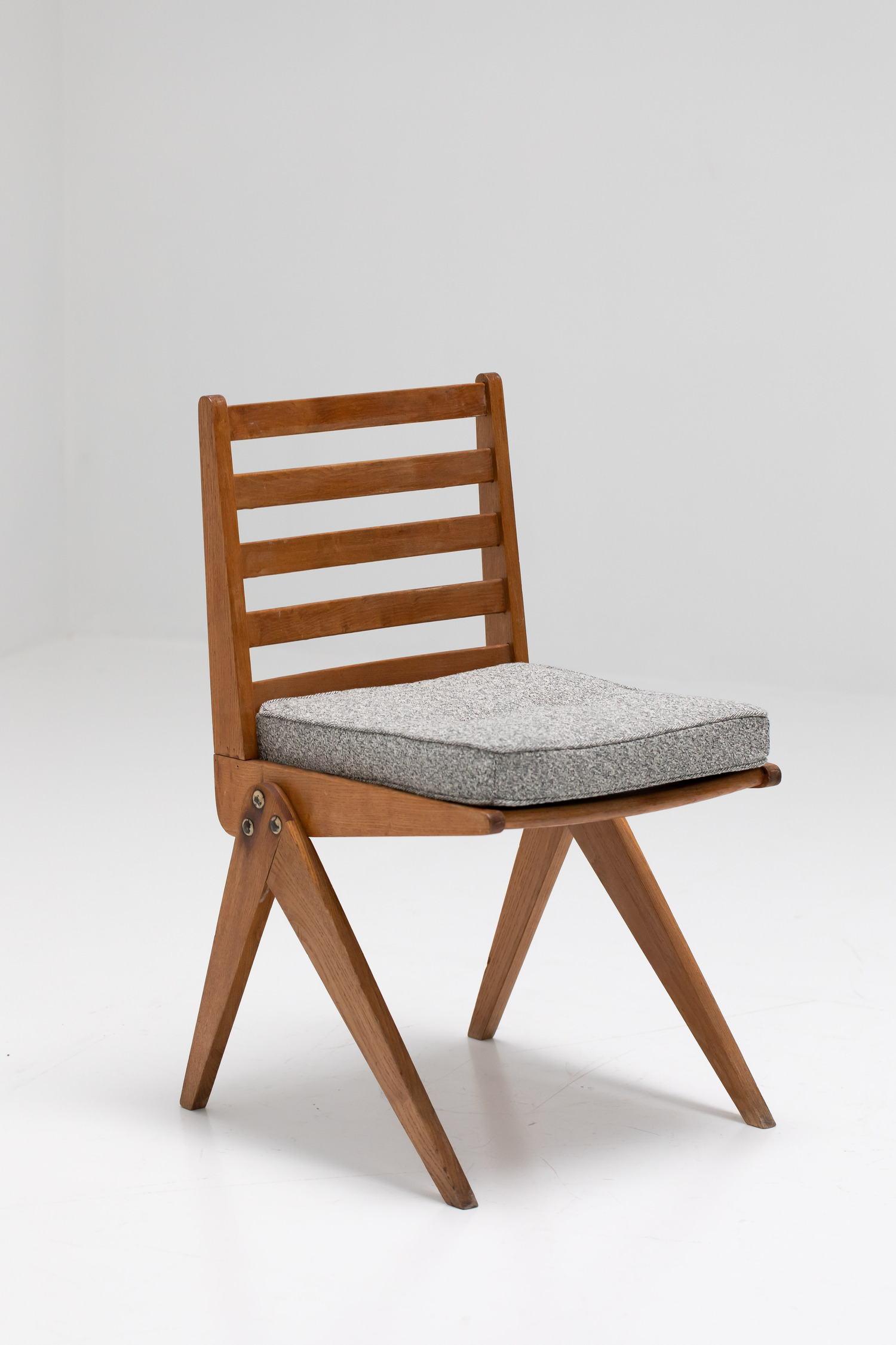 Pierre Jeanneret chairs 